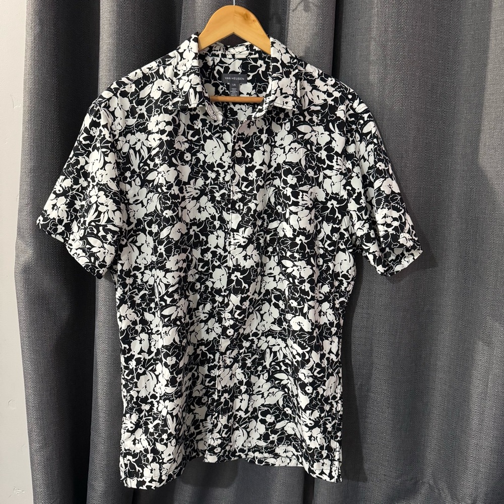 Van Heusen button shirt